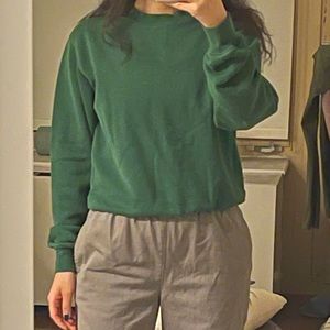 Aritzia Tna Airy Fleece Perfect Crew (color juniper green)
